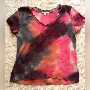 V-neck tye dye t shirt | Size: Large